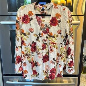 a.n.a‎ Red Floral Blouse with Ruffled Long Sleeves